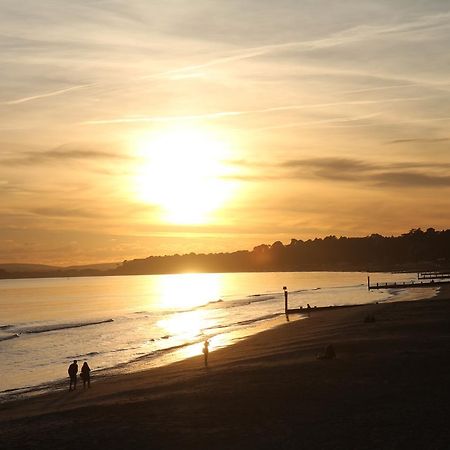 Hotel Riviera By The Sea Bournemouth Bagian luar foto