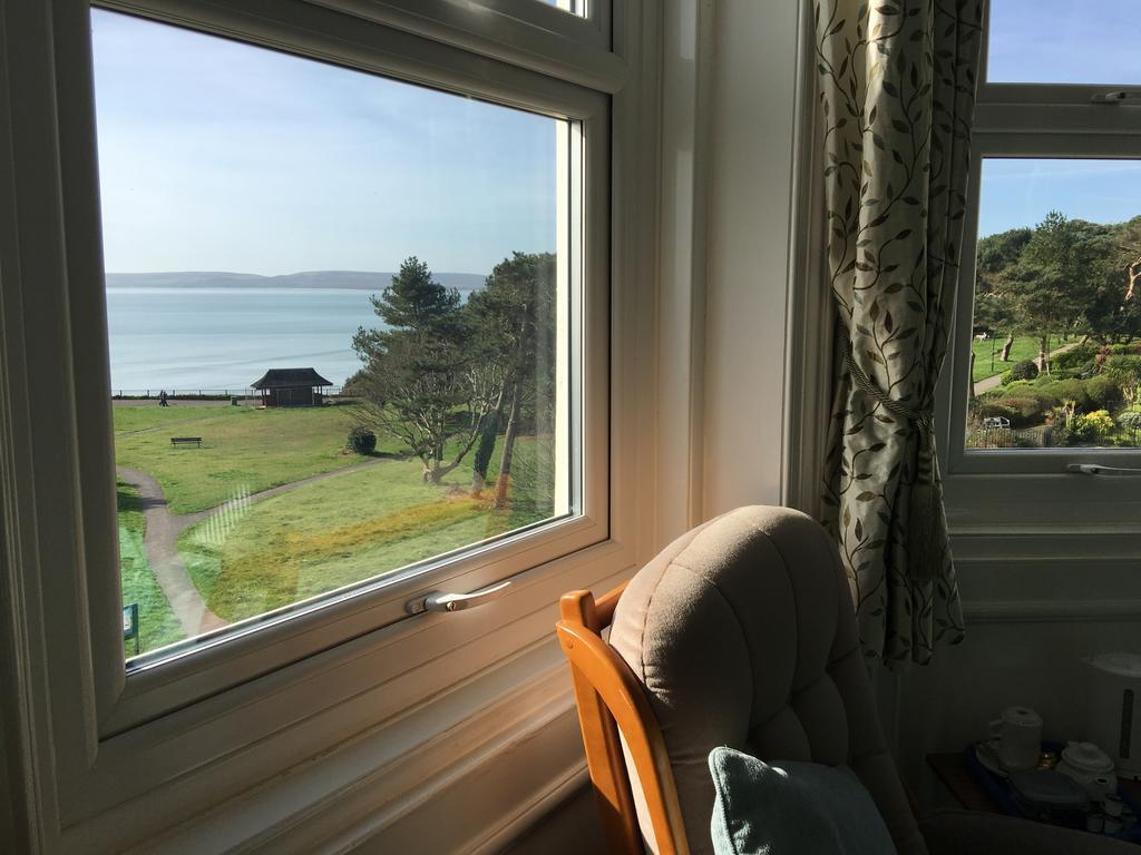 Hotel Riviera By The Sea Bournemouth Bagian luar foto