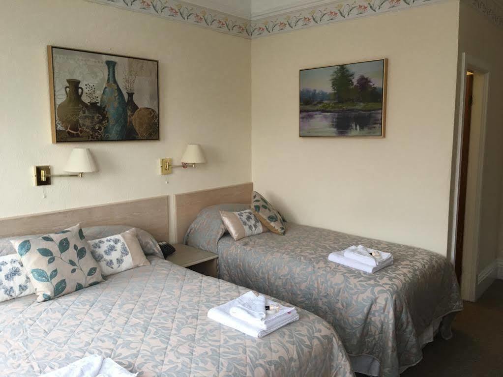 Hotel Riviera By The Sea Bournemouth Bagian luar foto