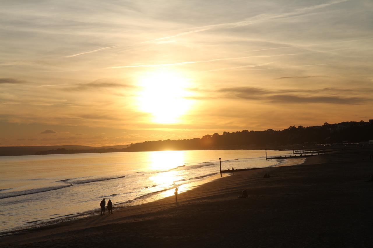 Hotel Riviera By The Sea Bournemouth Bagian luar foto